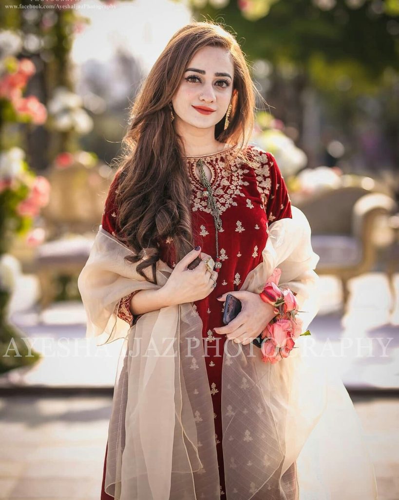 Best Wedding Dresses For Teenage Girls In Pakistan
